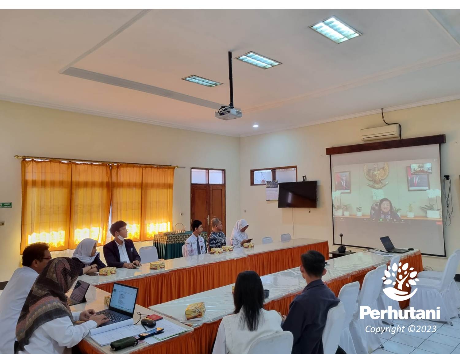 Perhutani Perhutani Fasilitasi Kegiatan Green Youth Movement Para